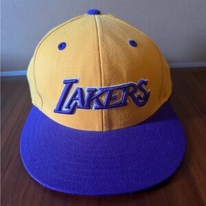 Mitchell & Ness Lakers Hat size fitted 7 1/4